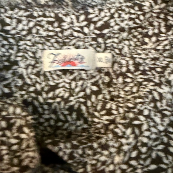 Faherty Faith ruffle sleeveless button front leaf print blouse. XL - Picture 7 of 10